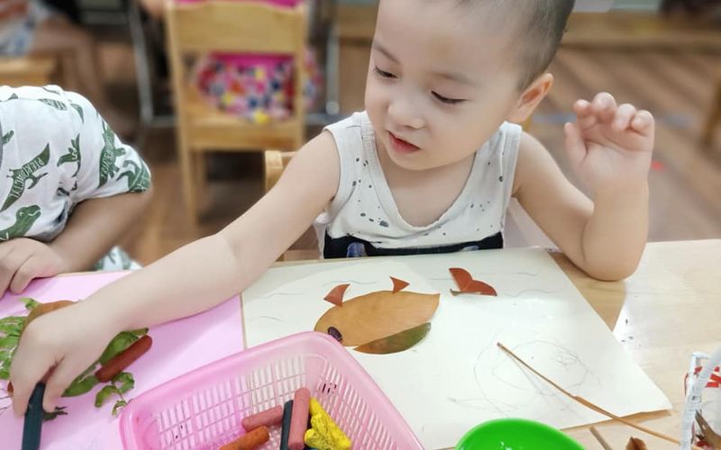 học tiếng Anh qua vẽ tranh và tô màu sáng tạo
