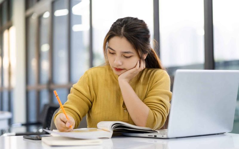 một số sai lầm thường gặp khi người đi làm học tiếng Anh giao tiếp