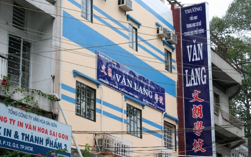 Trường THPT Văn Lang